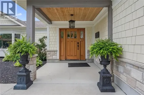 882 Fairway Road North Kitchener ON N2A 0C2