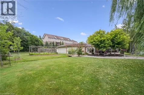 882 Fairway Road North Kitchener ON N2A 0C2
