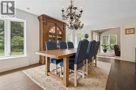 882 Fairway Road North Kitchener ON N2A 0C2