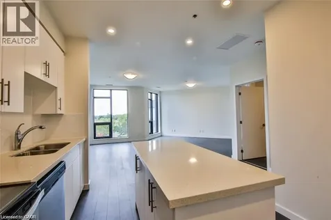 690 King Street West Kitchener ON N2H 5L8