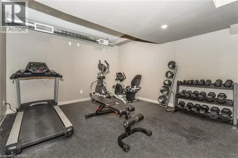 690 King Street West Kitchener ON N2H 5L8
