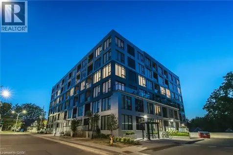 690 King Street West Kitchener ON N2H 5L8