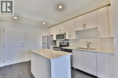 690 King Street West Kitchener ON N2H 5L8