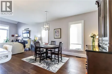 72 Pond View Gate Waterdown ON L8B 2A1