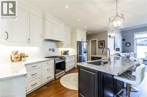 72 Pond View Gate Waterdown ON L8B 2A1