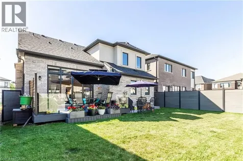72 Pond View Gate Waterdown ON L8B 2A1
