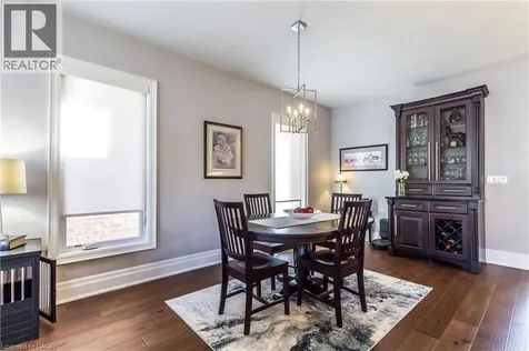72 Pond View Gate Waterdown ON L8B 2A1
