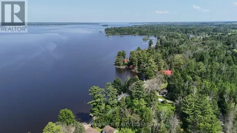 80 Macgregor Bay Trail Petawawa ON K8A 8K9