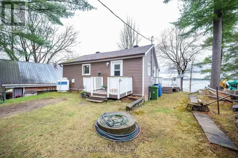80 Macgregor Bay Trail Petawawa ON K8A 8K9
