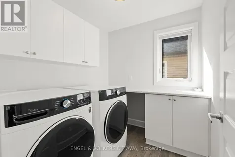 122 Helen Rapp Way Ottawa ON K1T 0N4