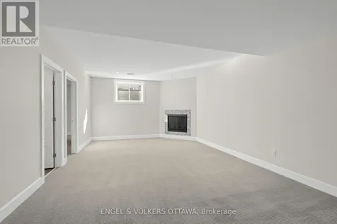 122 Helen Rapp Way Ottawa ON K1T 0N4