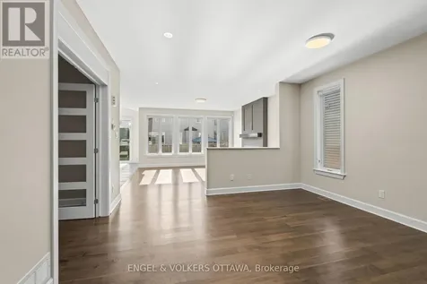 122 Helen Rapp Way Ottawa ON K1T 0N4