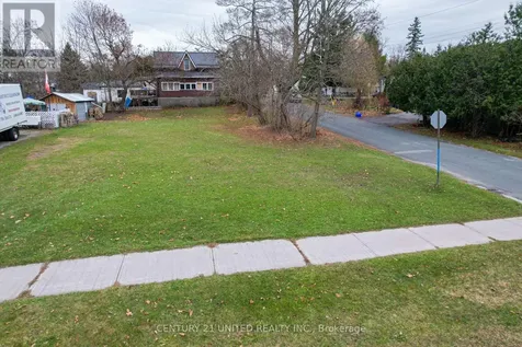 128 Concession Street Selwyn ON K0L 2H0