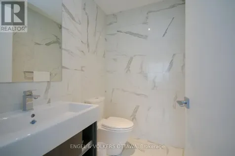 199 Slater Street Ottawa ON K1P 0C8