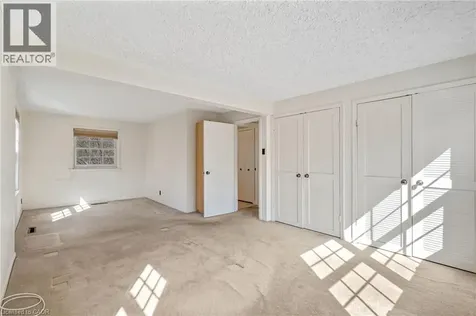 524 Meadow Wood Road Mississauga ON L5J 2S3