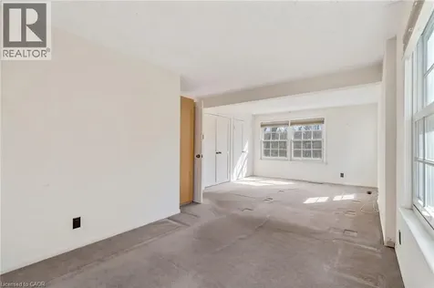 524 Meadow Wood Road Mississauga ON L5J 2S3