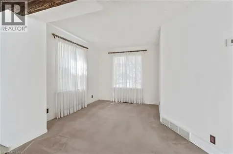 524 Meadow Wood Road Mississauga ON L5J 2S3