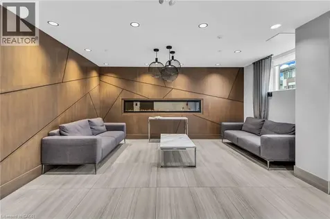 16 Markle Crescent Ancaster ON L9G 0H4