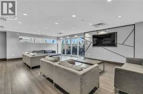 16 Markle Crescent Ancaster ON L9G 0H4