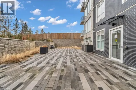 16 Markle Crescent Ancaster ON L9G 0H4