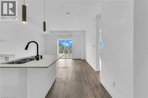 16 Markle Crescent Ancaster ON L9G 0H4