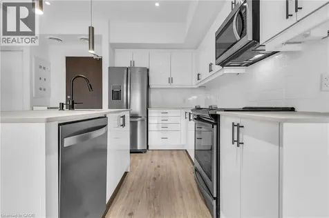 16 Markle Crescent Ancaster ON L9G 0H4