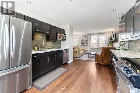 54 Weir Street South Hamilton (bartonville) ON L8K 3A4
