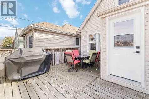 54 Weir Street South Hamilton (bartonville) ON L8K 3A4