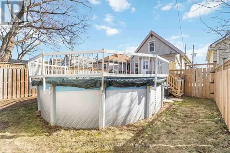 54 Weir Street South Hamilton (bartonville) ON L8K 3A4