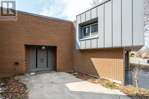 136 4th Avenue Hanover ON N4N 2B3