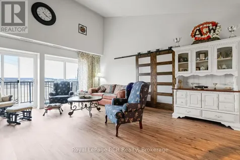 136 4th Avenue Hanover ON N4N 2B3