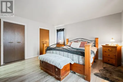 136 4th Avenue Hanover ON N4N 2B3