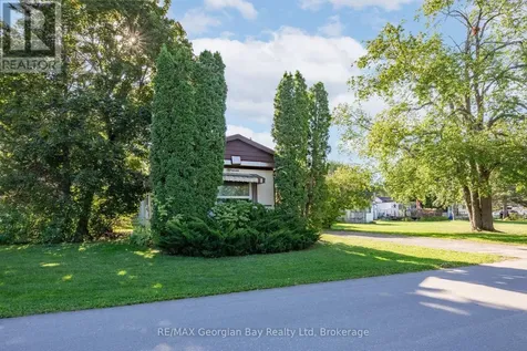 3 Lakeshore Road Midland ON L4R 0B9