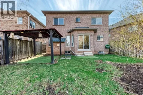 5811 Page Crescent Burlington ON L7L 7N9