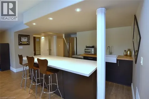 483 Valridge Drive Ancaster ON L9G 0B2