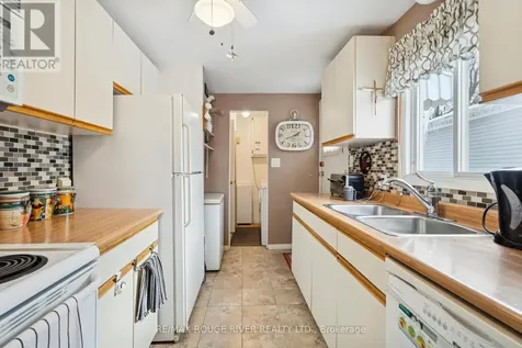 35 Hawthorne Drive Innisfil ON L9S 1P1