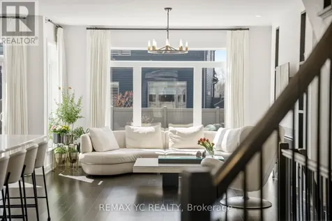 54 Angel Heights Ottawa ON K2S 2N4