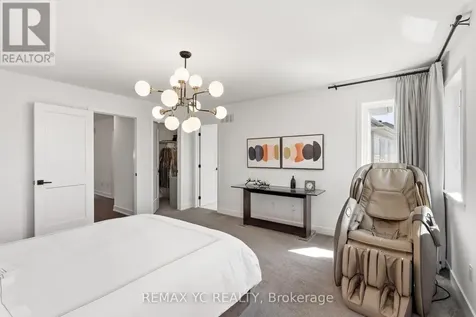 54 Angel Heights Ottawa ON K2S 2N4