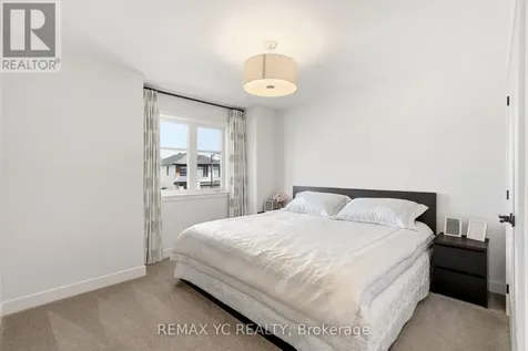 54 Angel Heights Ottawa ON K2S 2N4