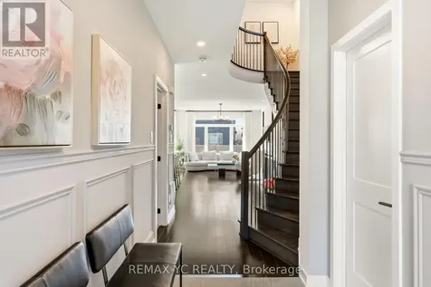 54 Angel Heights Ottawa ON K2S 2N4