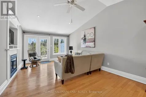 19 Greenway Drive Wasaga Beach ON L9Z 0E6