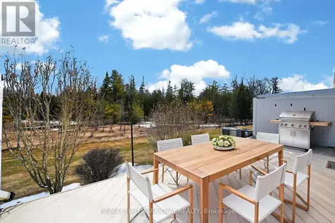 19 Greenway Drive Wasaga Beach ON L9Z 0E6