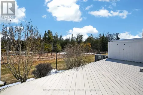 19 Greenway Drive Wasaga Beach ON L9Z 0E6