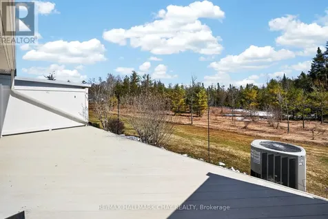 19 Greenway Drive Wasaga Beach ON L9Z 0E6