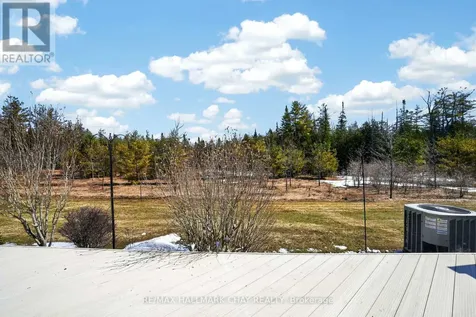 19 Greenway Drive Wasaga Beach ON L9Z 0E6