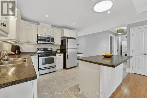 19 Greenway Drive Wasaga Beach ON L9Z 0E6