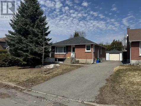 1047 Richard Avenue Ottawa ON K1H 8C3