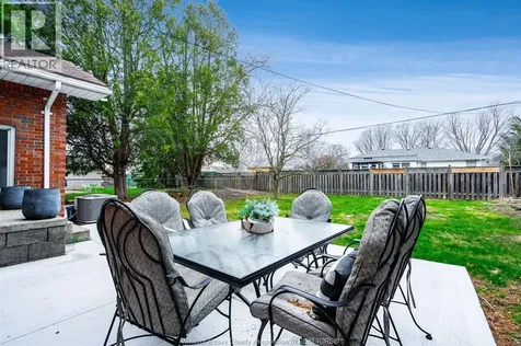 95 Tweedsmuir Avenue East Chatham ON N7M 3Z7