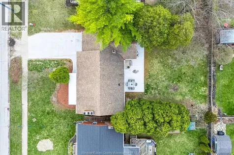 95 Tweedsmuir Avenue East Chatham ON N7M 3Z7