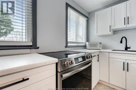 95 Tweedsmuir Avenue East Chatham ON N7M 3Z7
